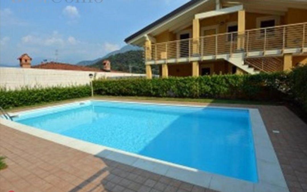 Apartamento Attico With Swimming Pool Lenno Exterior foto