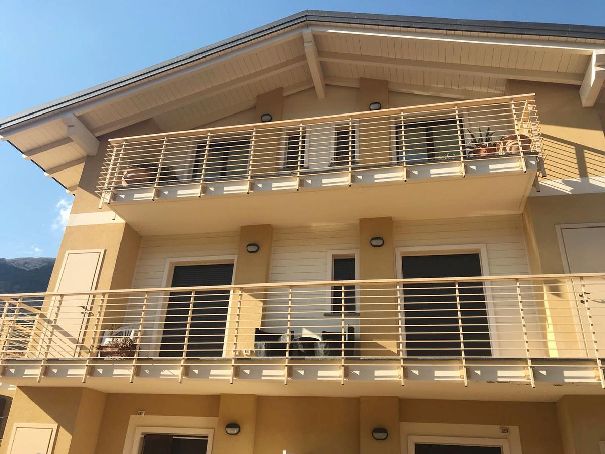 Apartamento Attico With Swimming Pool Lenno Exterior foto